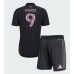 Inter Miami Luis Suarez #9 Dětské Oblečení Venkovní Dres 2026-27 Krátkým Rukávem (+ trenýrky) Inter Miami Luis Suarez #9 Dětské Oblečení Venkovní Dres 2026-27 Krátkým Rukávem (+ trenýrky)